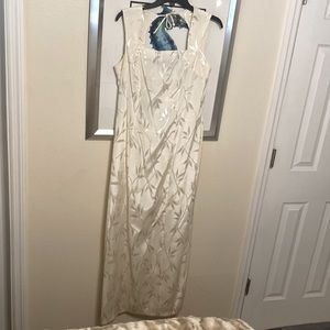 Vintage DBY Ltd. Cream Color Foliage Design Tie Back Slit Back Gown Size 9/10